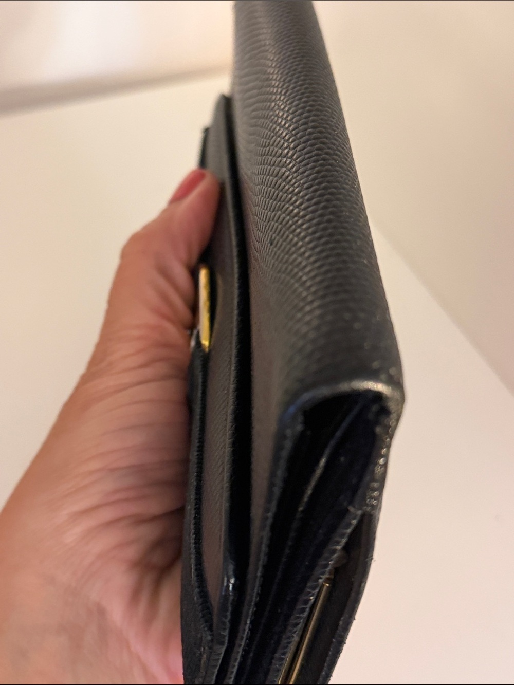 Vintage Salvatore Ferragamo Vara Bow Lizard-Embossed Continental Clutch - Picture 12 of 13